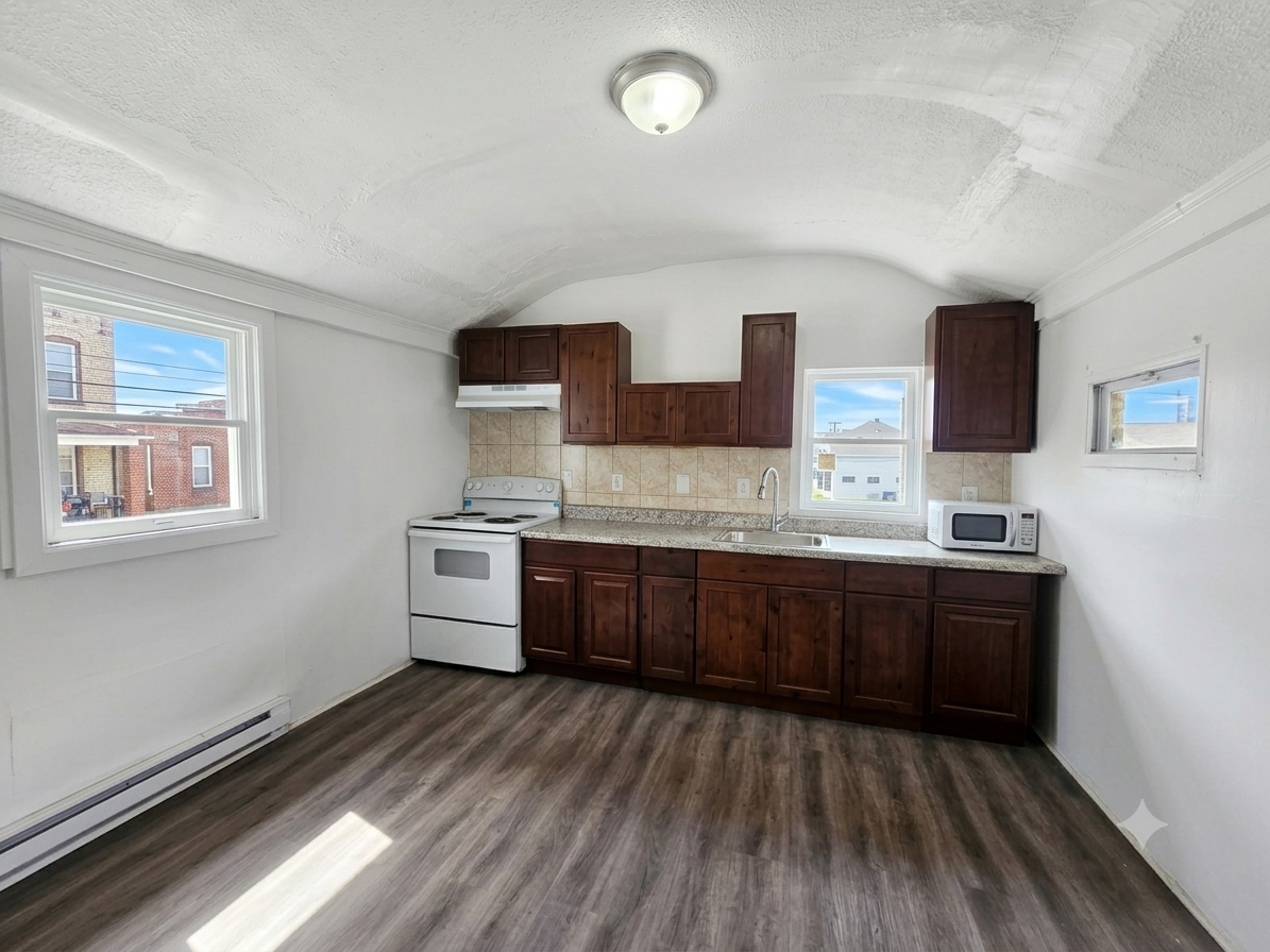 39 Elm St #1 - Photo 6 of 11