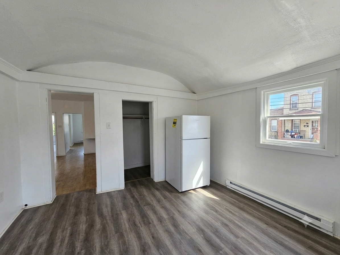 39 Elm St #1 - Photo 7 of 11
