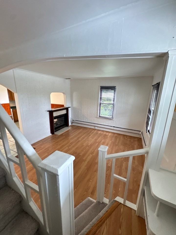 4310 Victory Blvd - Photo 5 of 6