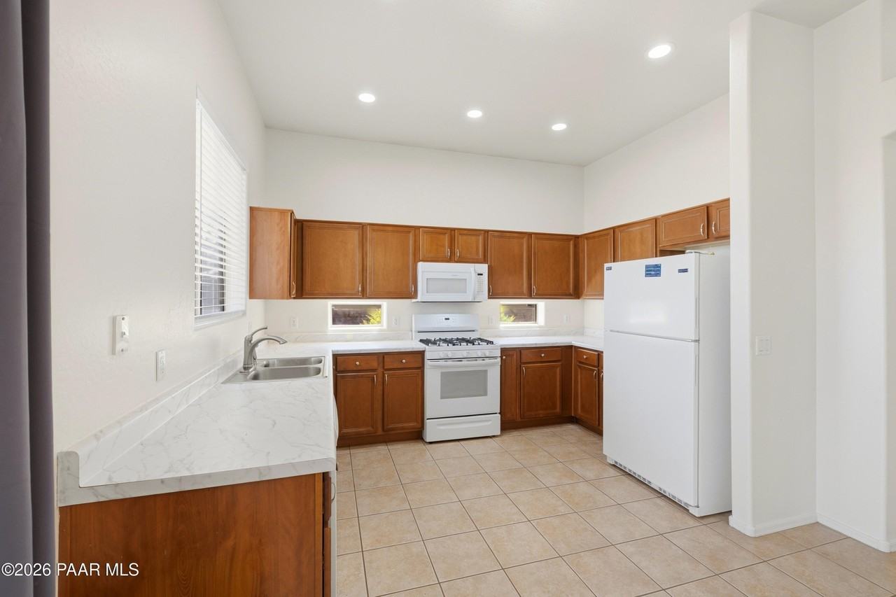 5917 N Talbot Dr - Photo 6 of 20