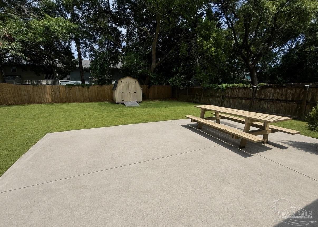 6550 Allyn Way - Photo 2 of 15