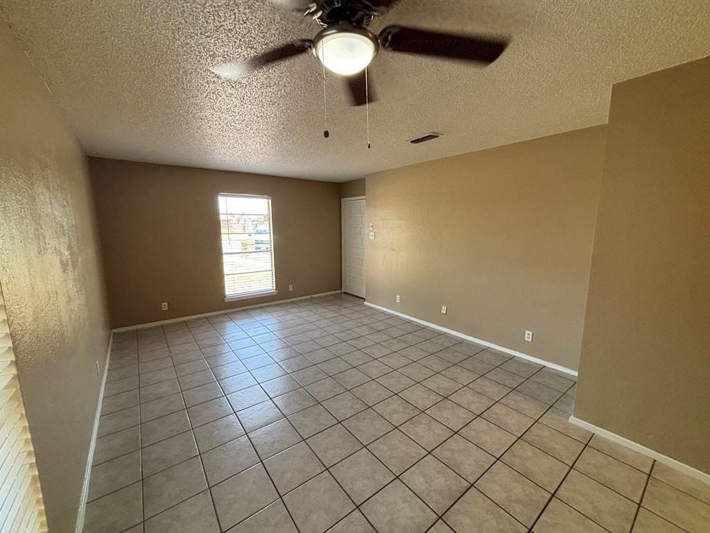4805 Country Club Dr #B - Photo 6 of 21
