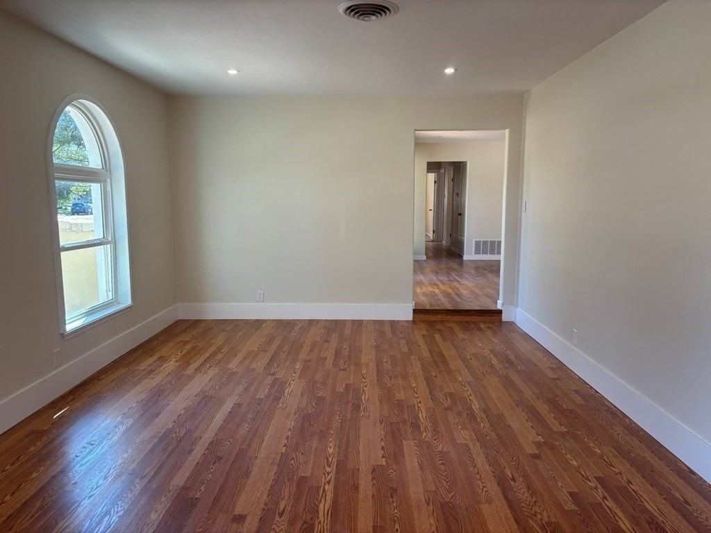 3303 Durant Dr - Photo 7 of 16