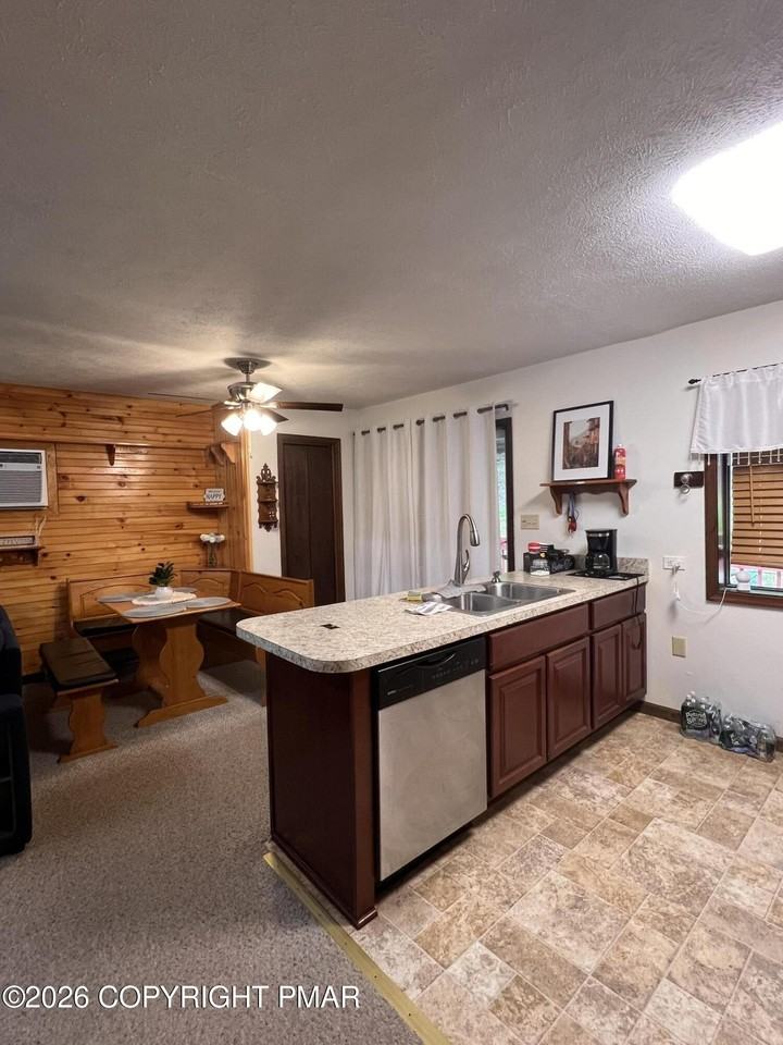 5709 Decker Rd - Photo 6 of 32