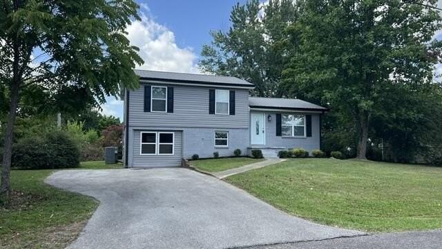3524 Woodridge Dr Se - Photo 2 of 19