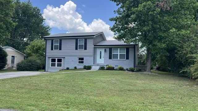 3524 Woodridge Dr Se - Photo 3 of 19