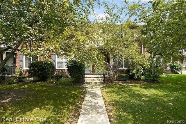 3284 Coolidge Hwy - Photo 4 of 35