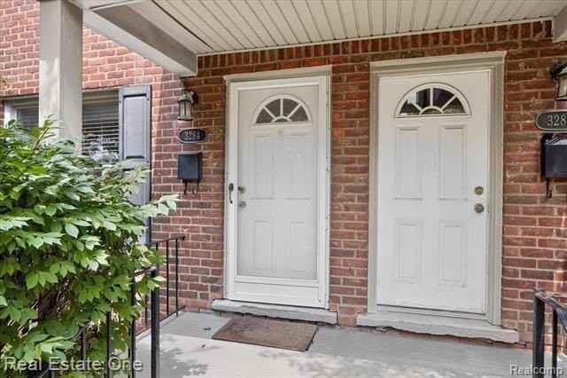 3284 Coolidge Hwy - Photo 5 of 35