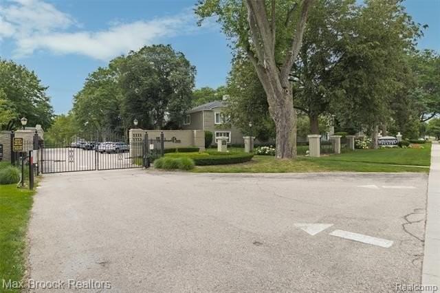 1113 N Old Woodward Ave #46 - Photo 3 of 23