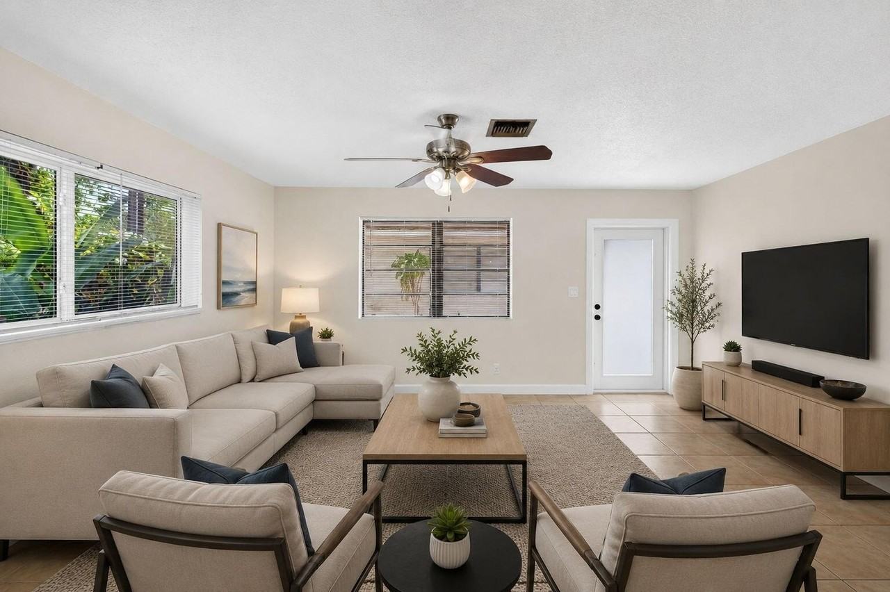 2500 Sw 18th Ter #5 - Photo 3 of 17