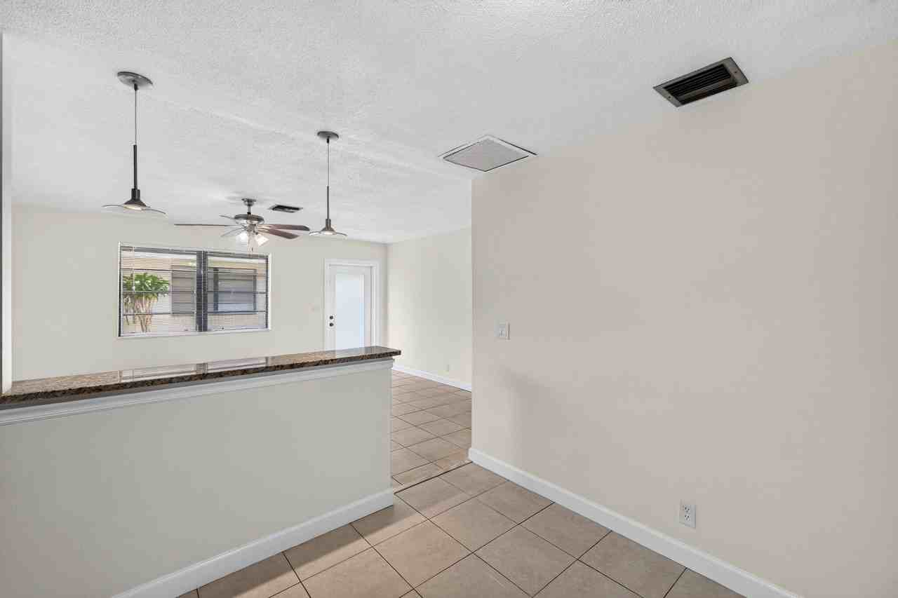 2500 Sw 18th Ter #5 - Photo 5 of 17