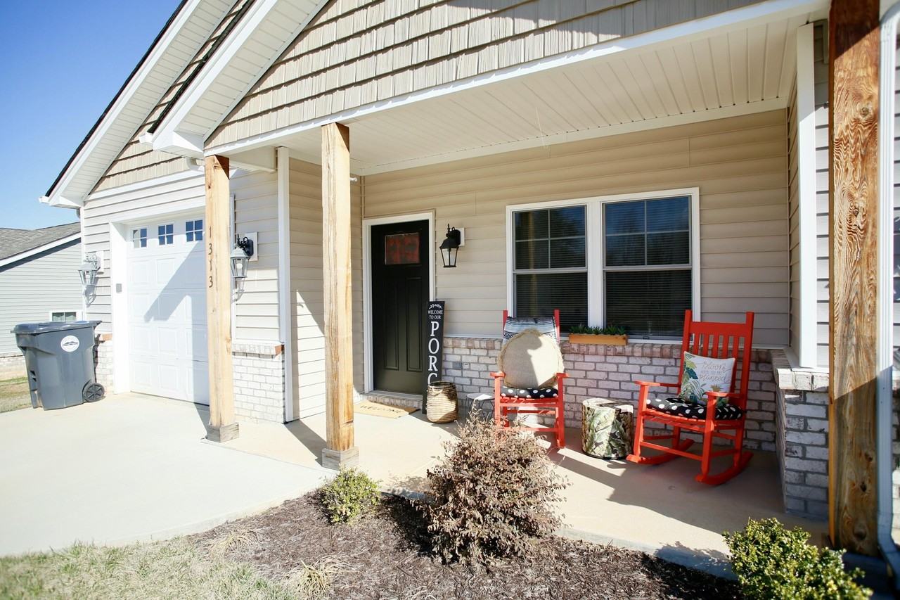 1313 Emerald View Ct - Photo 2 of 21