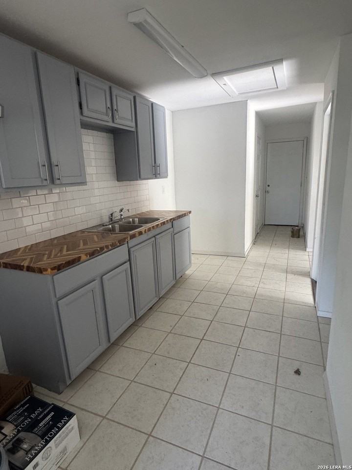 1218 Gardina St #1218 - Photo 6 of 23