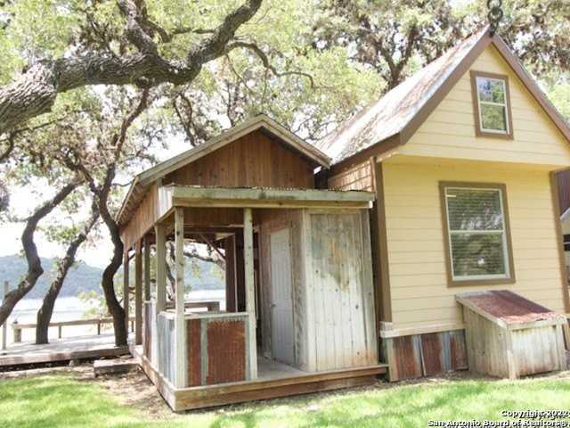 955 Faurie Rd #TINY