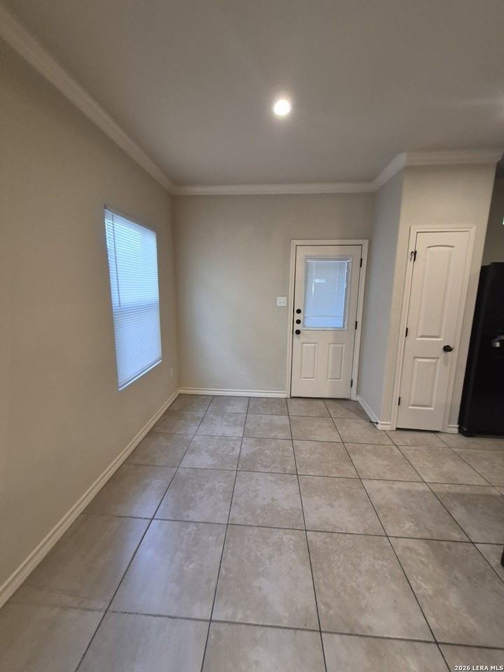 7026 Lakeview Dr #101 - Photo 6 of 21