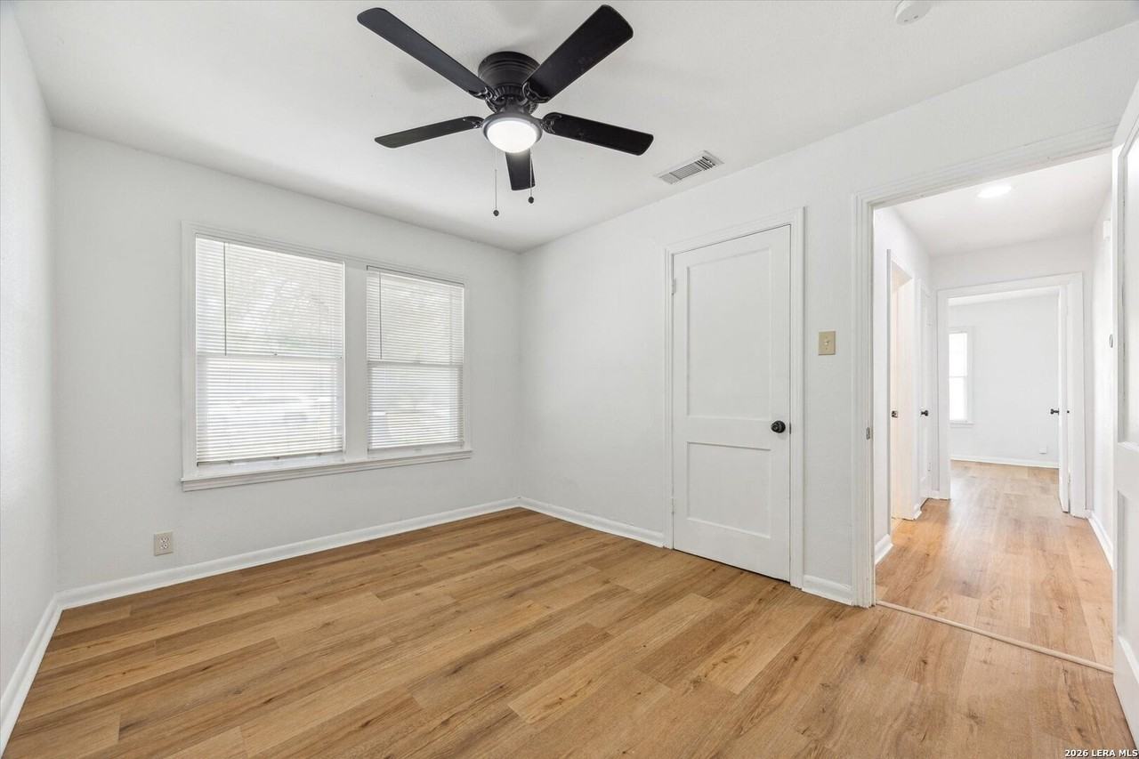 367 Babcock Rd - Photo 6 of 12