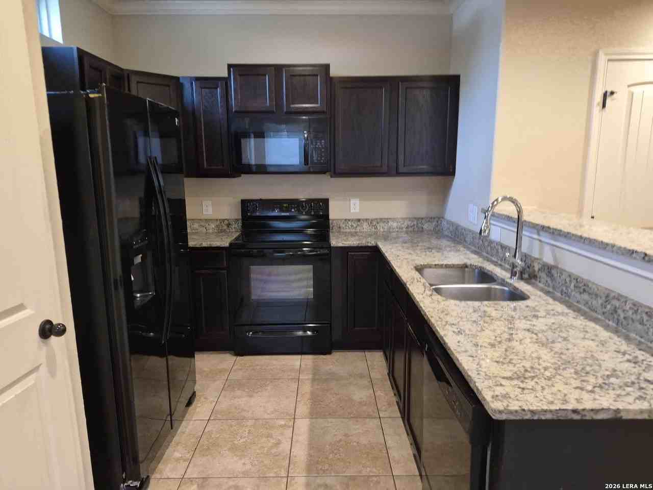 6850 Lakeview Dr #101 - Photo 7 of 24