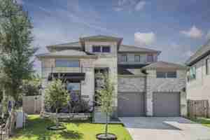 featured image of 1729 Durham Park