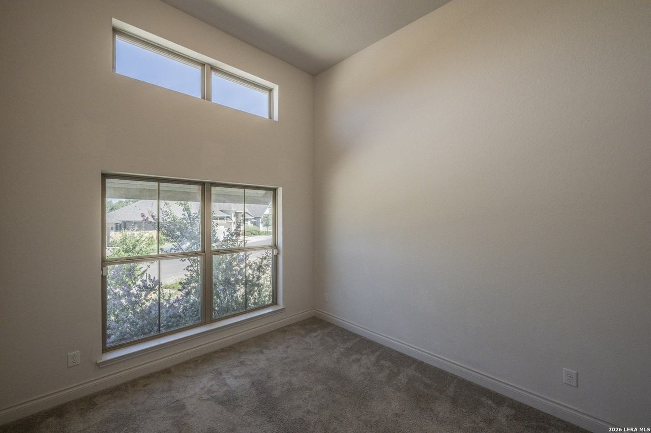1729 Durham Park - Photo 4 of 33