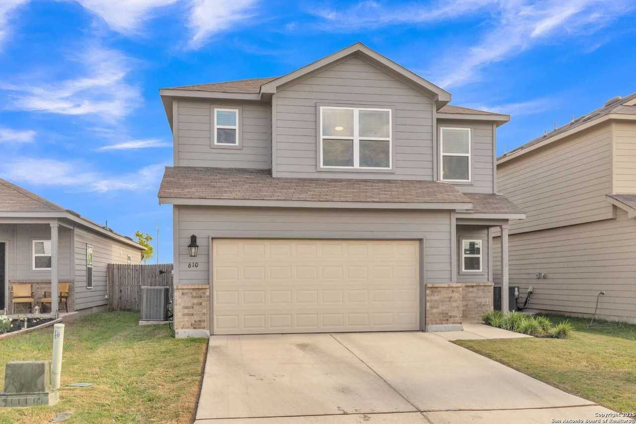 610 Pleasanton Way - Photo 2 of 27