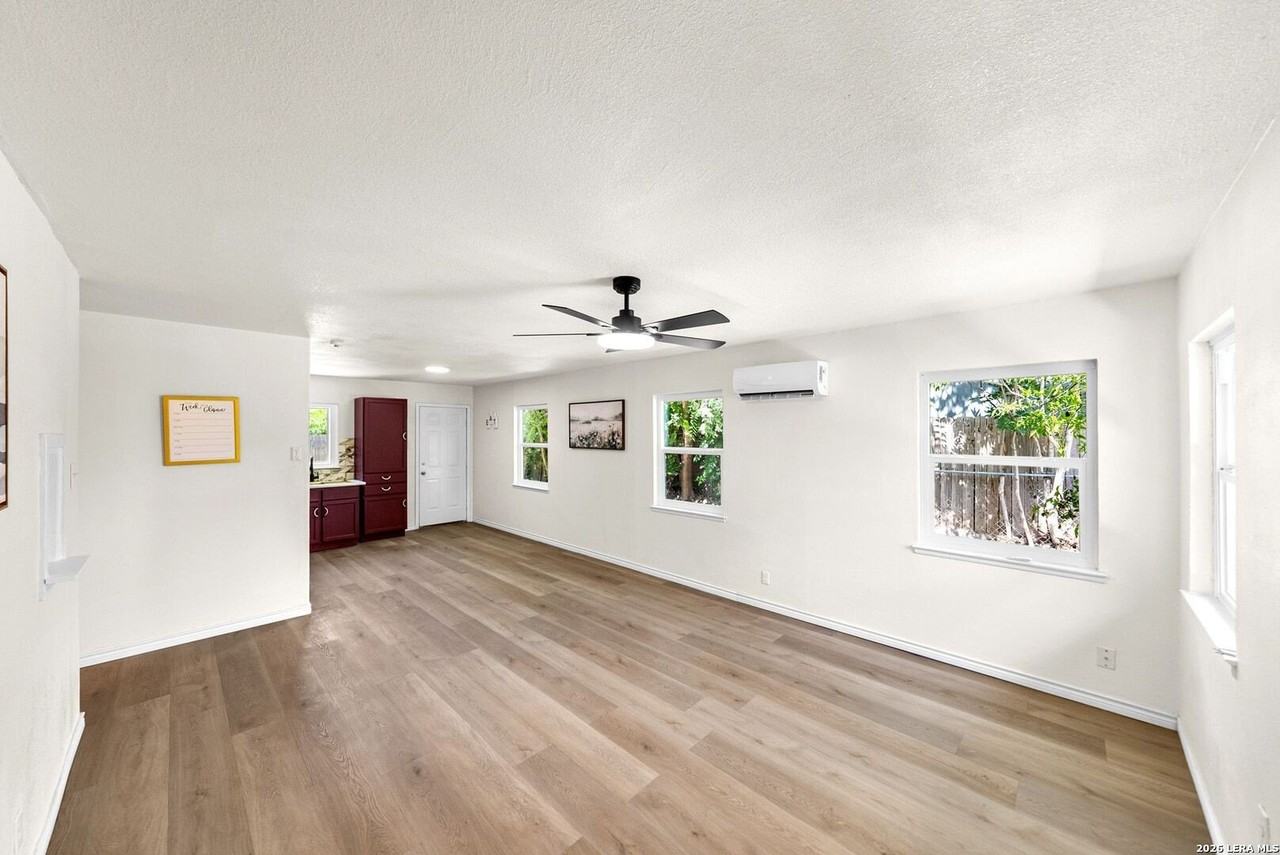 10 Linden Ave - Photo 3 of 22