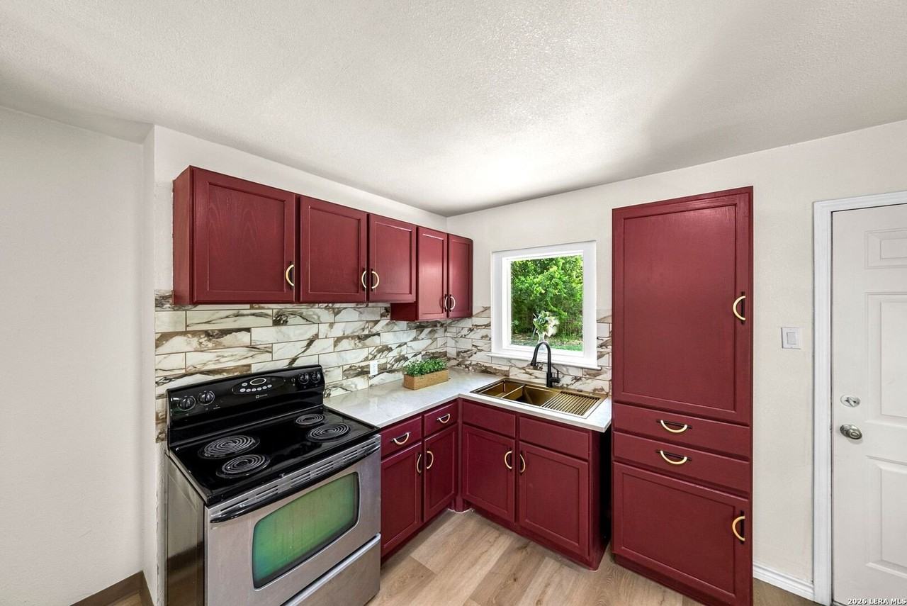 10 Linden Ave - Photo 6 of 22