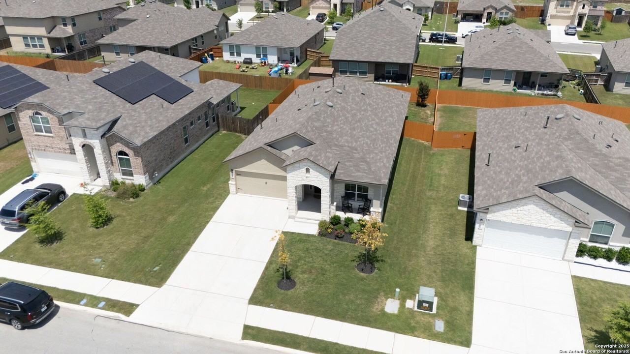 544 Lilac Shls - Photo 2 of 50