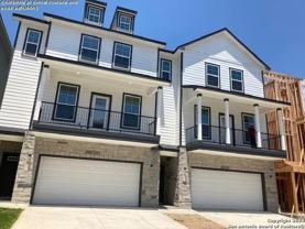 21518 James Charles - Photo 1 of 1