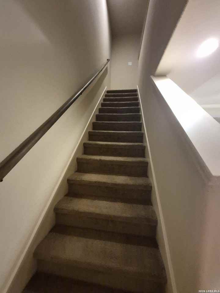 7042 Lakeview Dr #102 - Photo 7 of 21