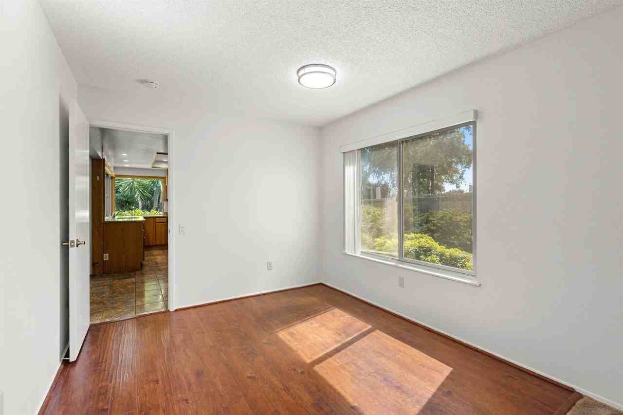 17305 Campillo Dr - Photo 7 of 37