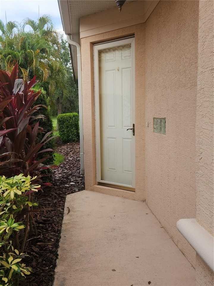 6251 Wingspan Way - Photo 3 of 31