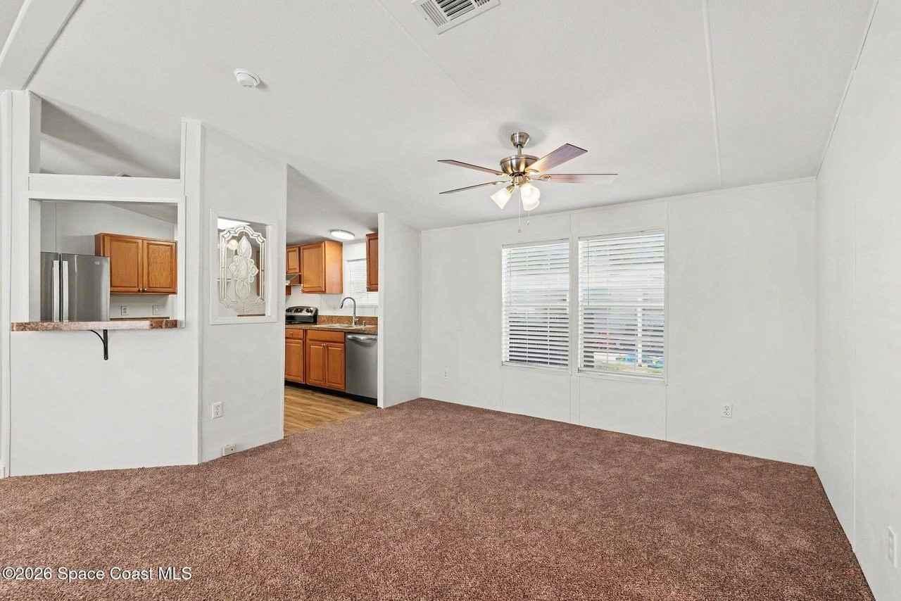 423 Brozman Ln - Photo 6 of 17