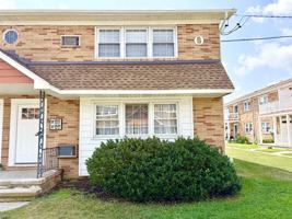featured image of 5520 Suffolk Ct #1
