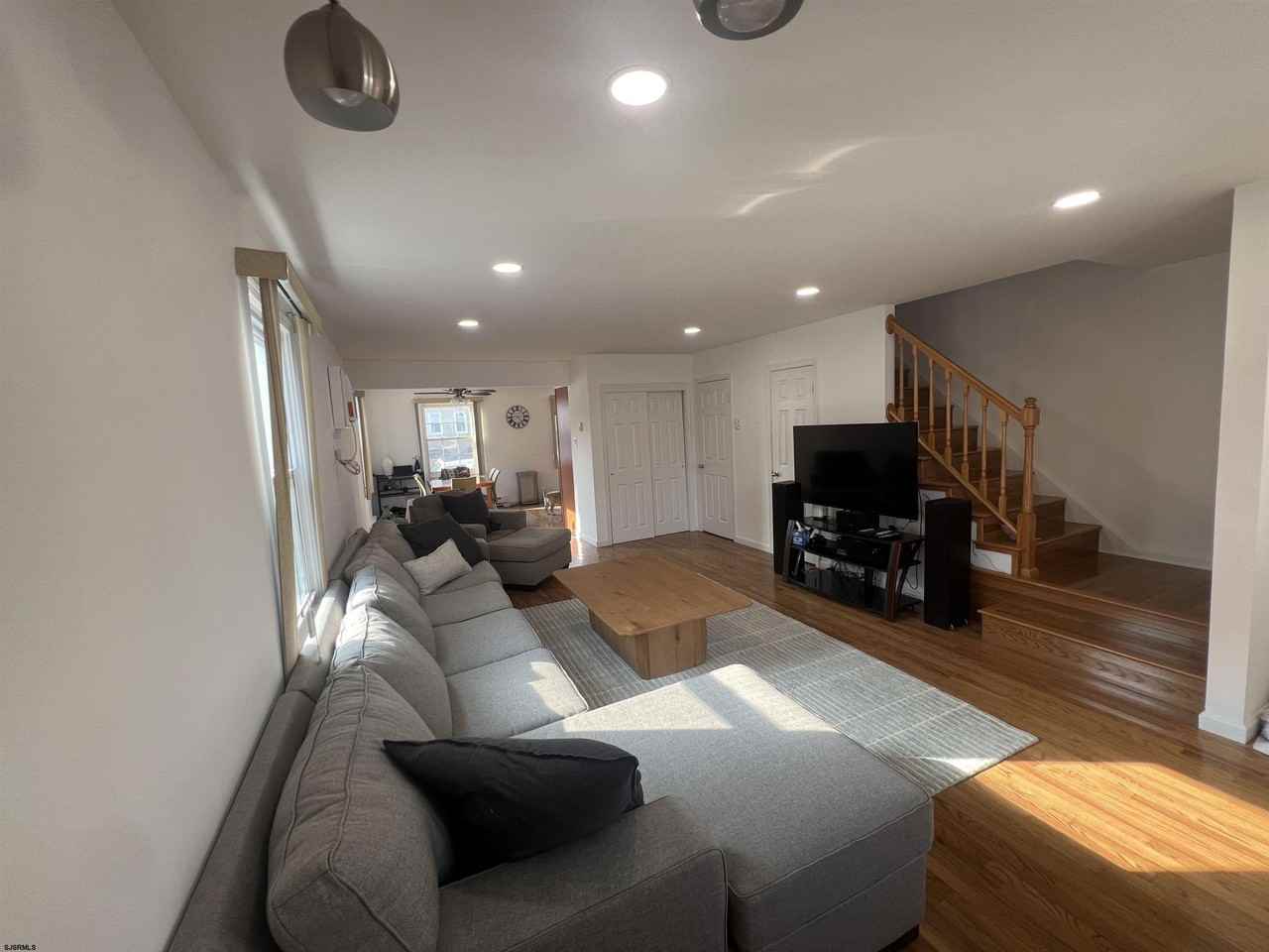 9709 Monmouth Ave #C2 - Photo 3 of 26