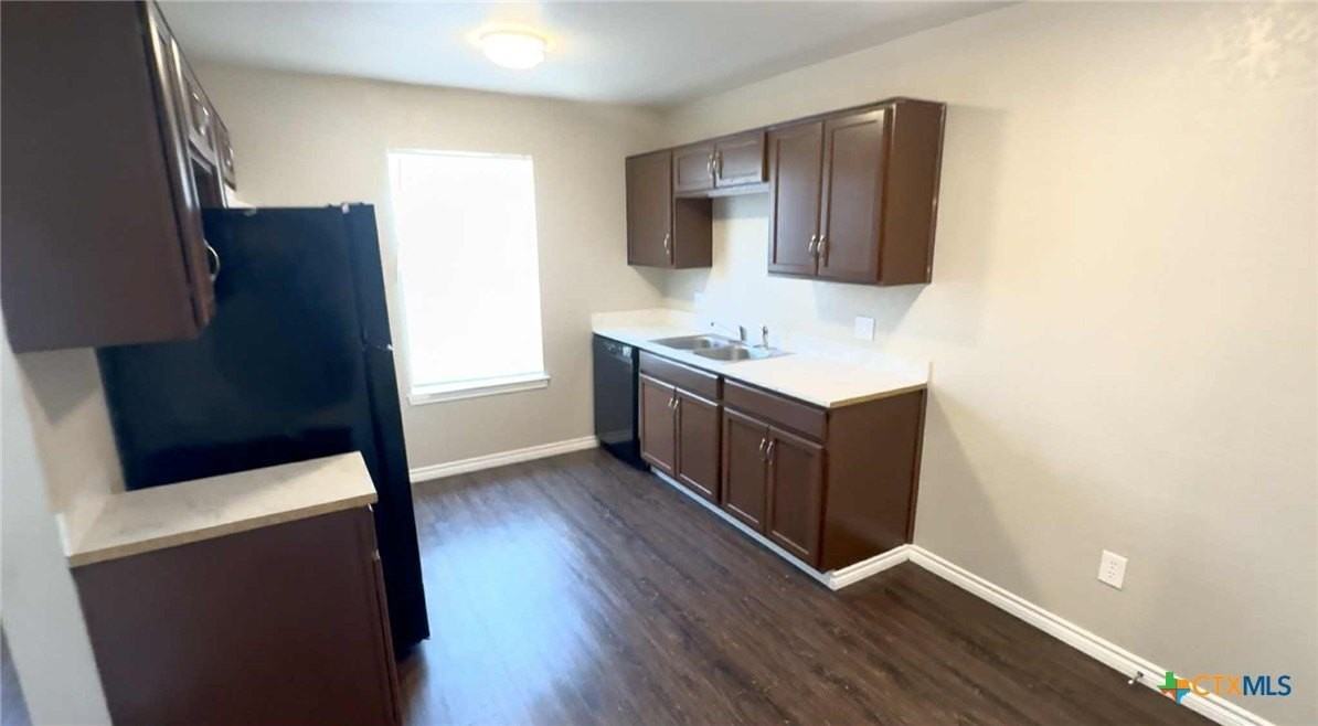 205 Erby Ave #D - Photo 4 of 10
