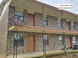 featured image of 102 E Avenue A #1