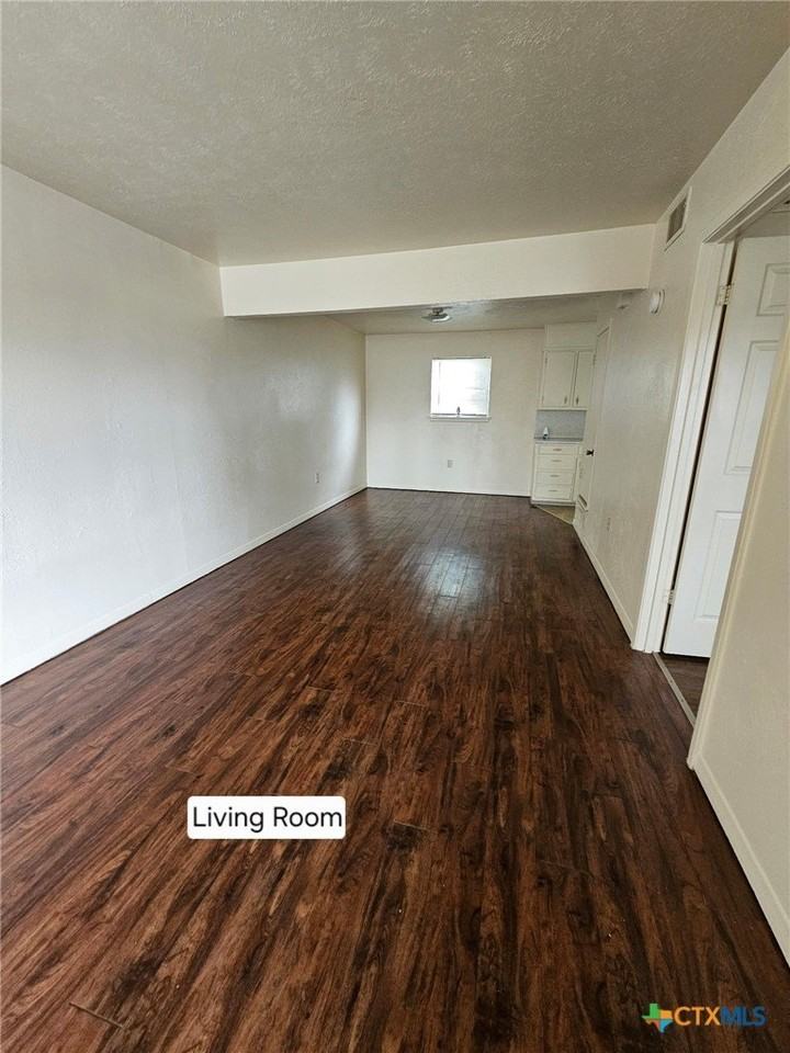 102 E Avenue A #1 - Photo 6 of 13
