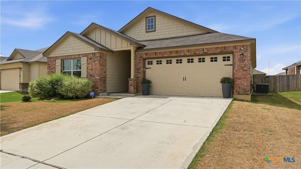1132 Eagle Xing - Photo 3 of 34
