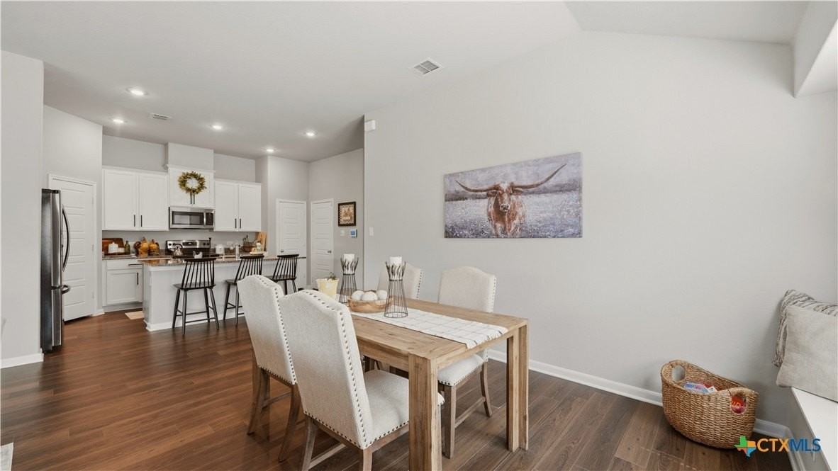 1132 Eagle Xing - Photo 6 of 34