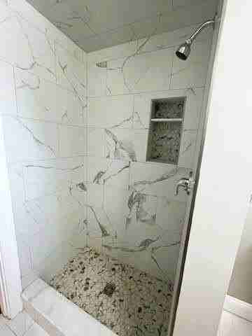 568 Prospect St #1R - Photo 7 of 9