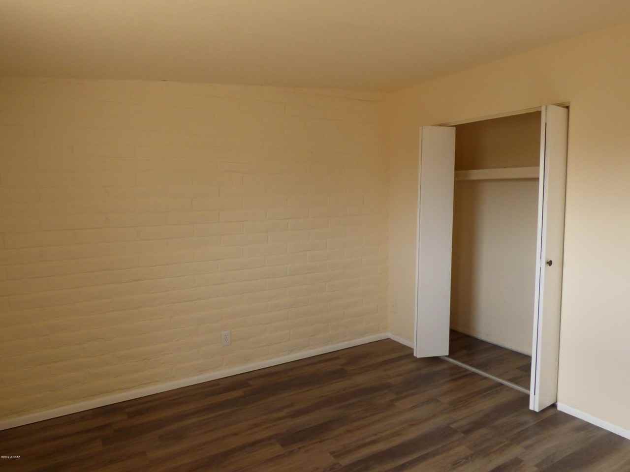 7540 E Poplar St - Photo 5 of 10