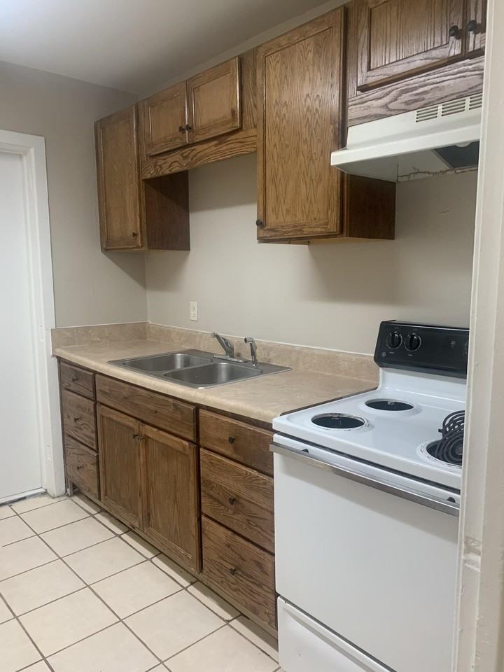 1629 Rankin Ave - Photo 6 of 22