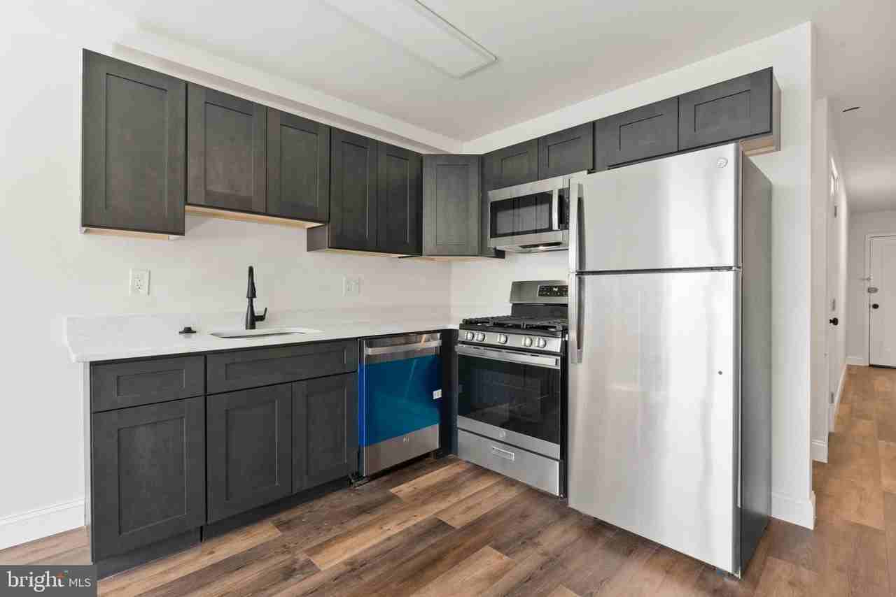 610 57th St Ne #102 - Photo 7 of 19