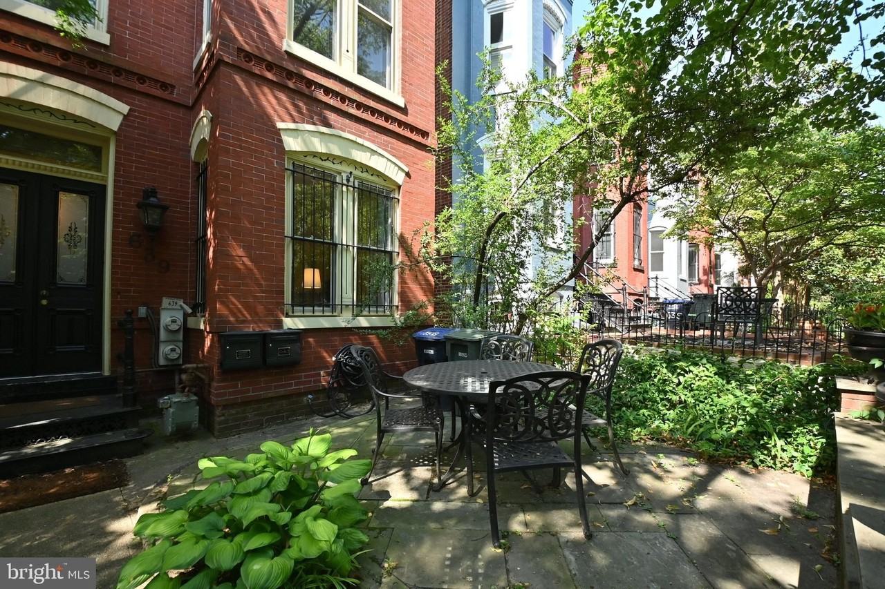 639 Massachusetts Ave Ne #1 - Photo 3 of 21