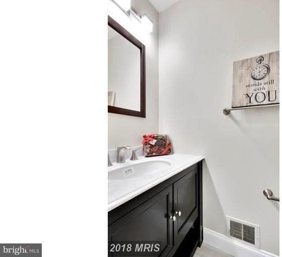 2050 Forest Hill Ln - Photo 5 of 18