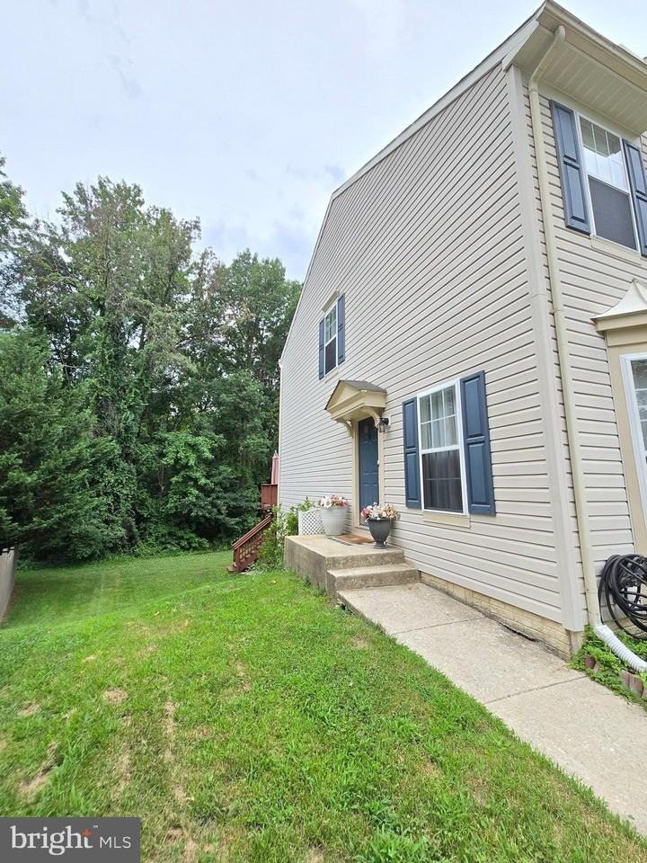 160 Leeds Creek Cir - Photo 2 of 28