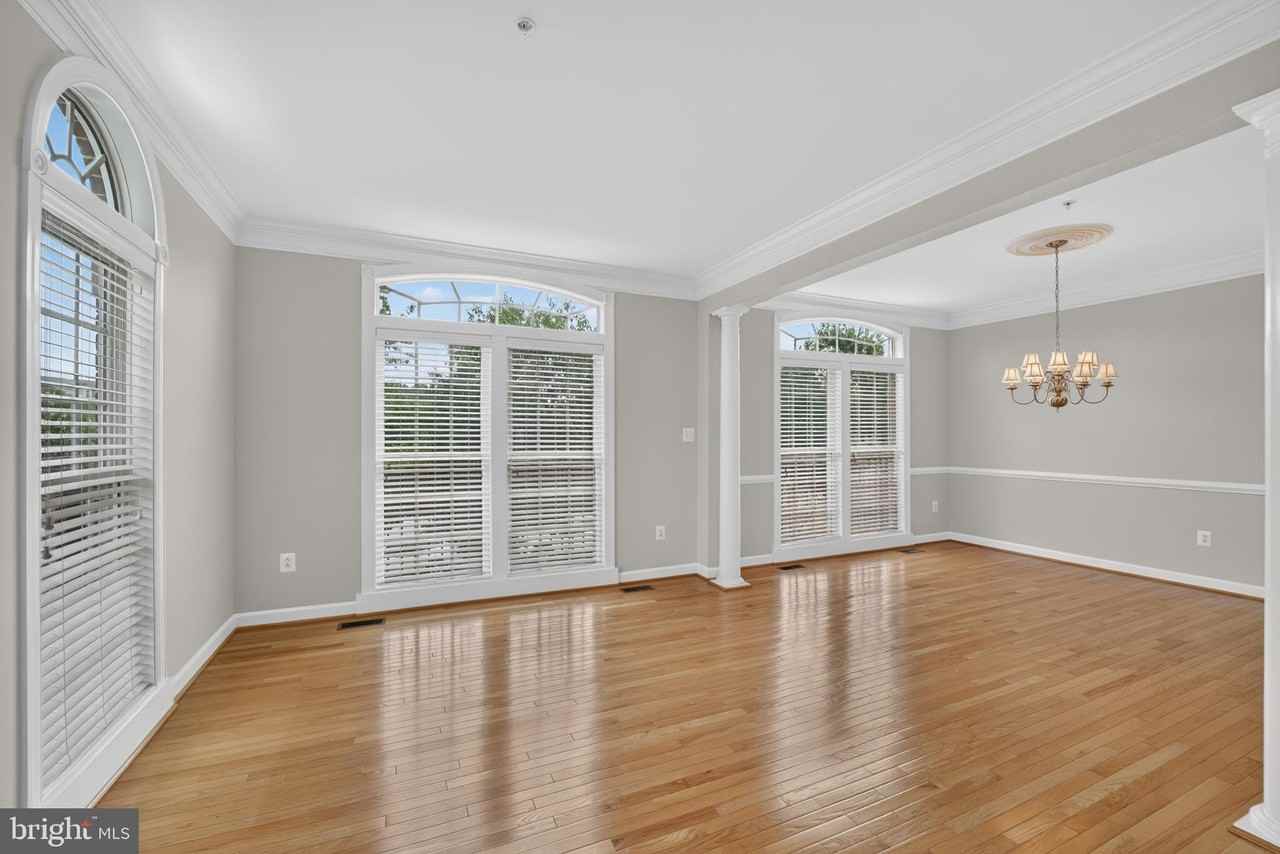 30 Sharpstead Ln - Photo 4 of 50