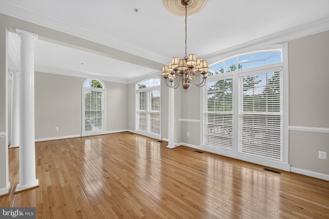 30 Sharpstead Ln - Photo 7 of 50
