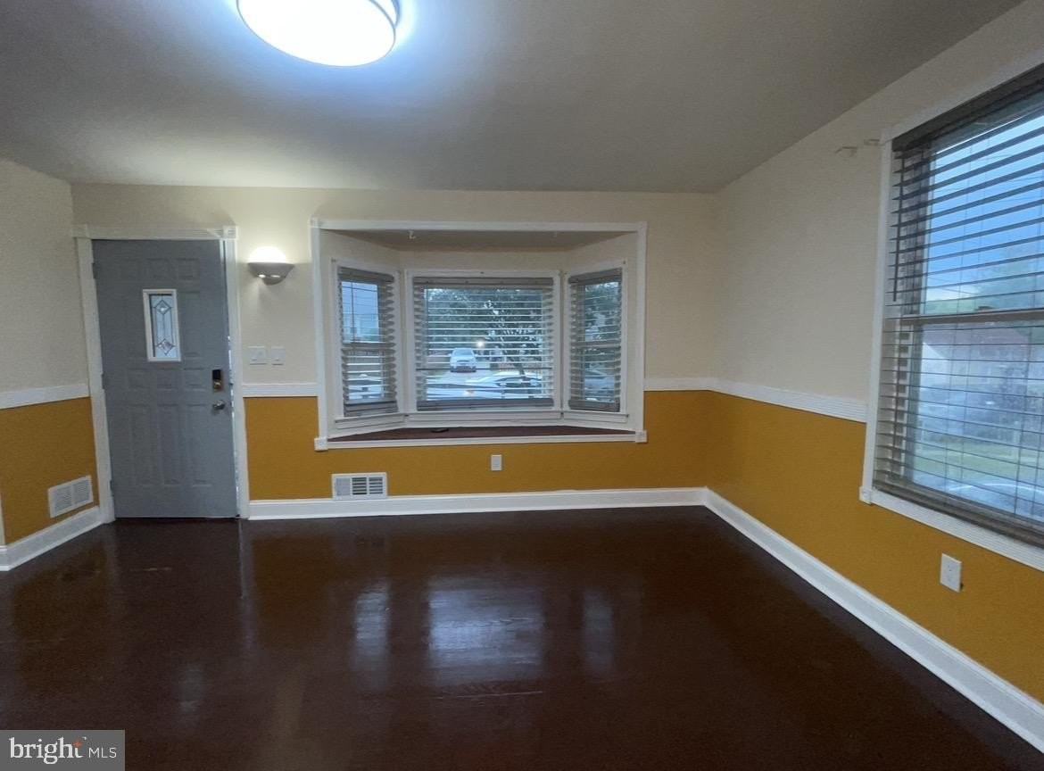 416 Topeka Ave - Photo 2 of 25