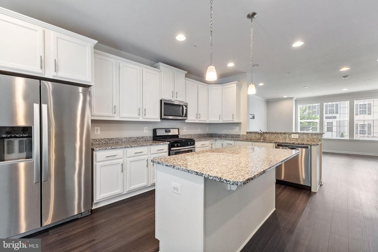 12925 Sweet Christina Ct - Photo 6 of 26